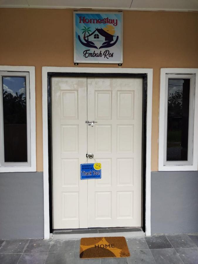 Homestay Embah Ros & Embah Lek Hutan Melintang 外观 照片