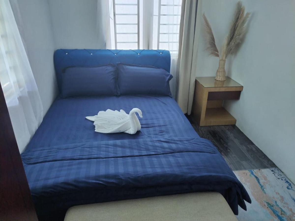 Homestay Embah Ros & Embah Lek Hutan Melintang 外观 照片