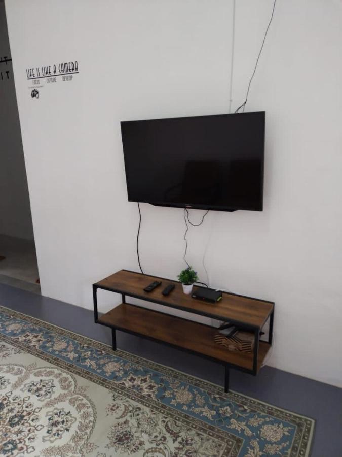 Homestay Embah Ros & Embah Lek Hutan Melintang 外观 照片