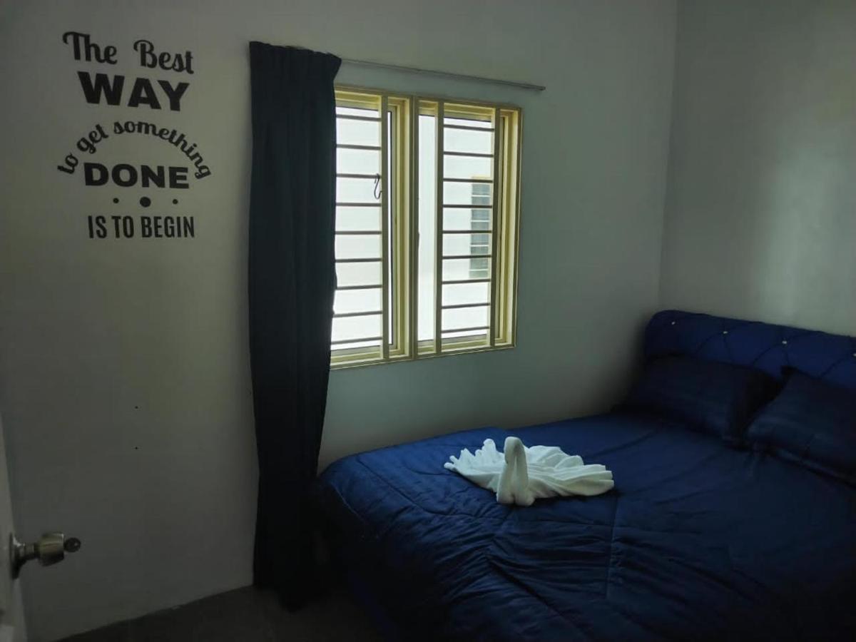 Homestay Embah Ros & Embah Lek Hutan Melintang 外观 照片