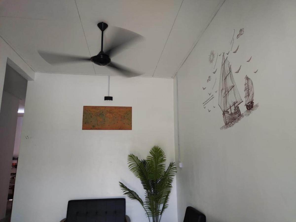 Homestay Embah Ros & Embah Lek Hutan Melintang 外观 照片